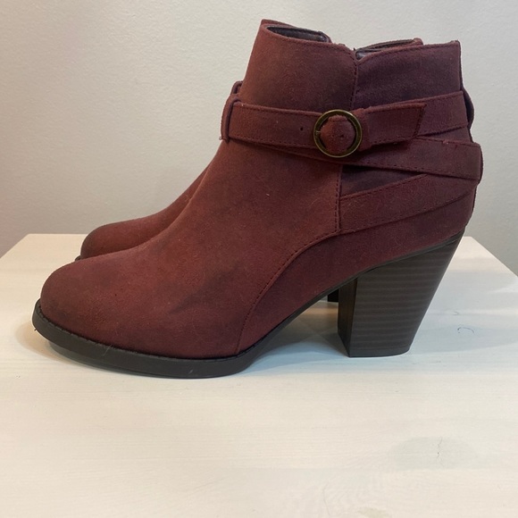 Burgundy Ankle Boots Like New! - Picture 1 of 10